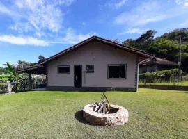 Casa Rosa Lumiar, Cachoeira Particular e Fazendinha