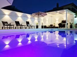 AA Guest - Lounge Paradise Private Pool Eco Villa, hótel í Setenil