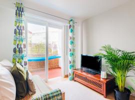 Santo Amaro Beach Family Stays, hotel in Oeiras