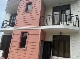 Guest House, hotel with parking in Batumi