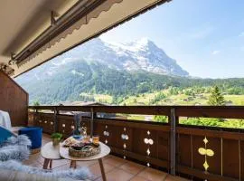 The Blue Ice Apartment - GRINDELHOMES