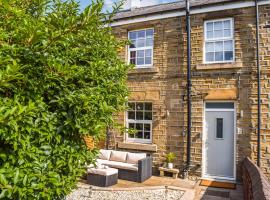 Yorkshire Cottage, cheap hotel in Clayton West