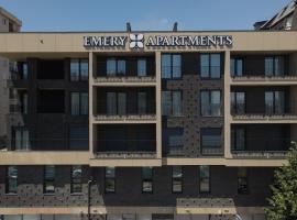 Emery Apartments: Priştine'de bir otel