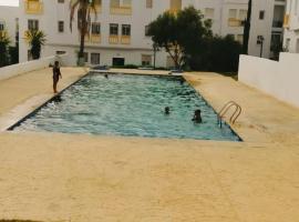 bel appartement avec piscine, holiday rental in Tangier