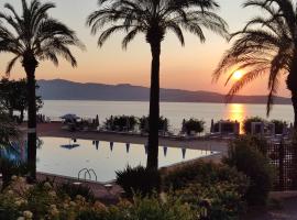 Altafiumara Resort & Spa, khách sạn có hồ bơi ở Villa San Giovanni