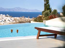 DIPOLIS luxury apartments Syros, hotel com jacuzzis em Episkopíon