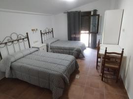 Casa Marcelinas por habitaciones, hotel con parking en Samper del Salz