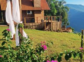 Cabanas Bougainville Hospedagem sofisticada em nova Petrópolis, hytte i Nova Petrópolis