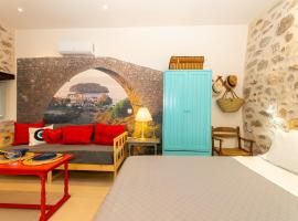 Ydor apartment, self catering accommodation in Hydra