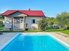 Holiday Home Natura with private pool