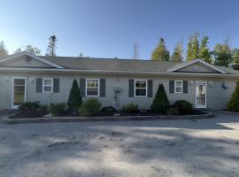 Douglas Lake Paradise AB, hotel en Saint John