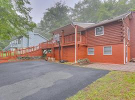 Pocono Vacation Rental with Game Room!, cottage in Tobyhanna