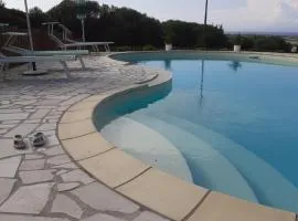 agriturismo gli olivastri appartamento corbezzolo con piscina e vista mare,climatizzatore,wifi
