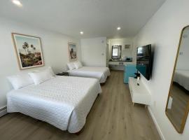 Poolside Double Rooms，Lake City的旅館
