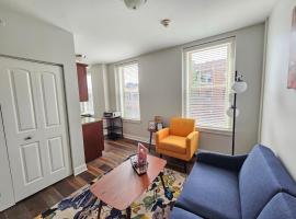 Gorgeous and Spacious Studio at the Historic Inman - 200, hotell i Champaign