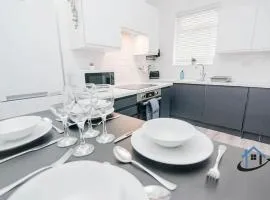 Balby Casa Nr Doncaster racecourse king beds street parking