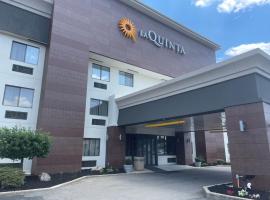 La Quinta Inn by Wyndham Cincinnati North, ξενοδοχείο σε Springdale