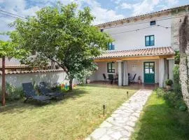 Stunning Home In Valtura With Wifi And 3 Bedrooms