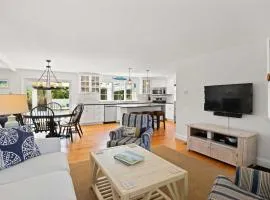 3 Bicycles Provided! Cape Cod Cottage with Deck