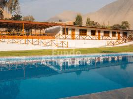 Fundo Achanqara Cieneguilla, hotel with pools in Lima
