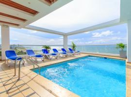 Hotel Summer Frente Al Mar: Cartagena şehrinde bir otel
