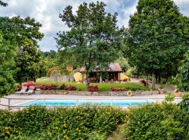 Cottage in Tuscany with private pool, viešbutis Montekatini Termėje