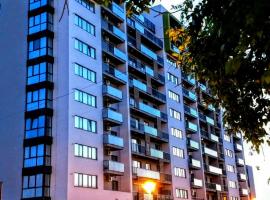 Highsky Oradea Apartments, hotel para golfe em Oradea