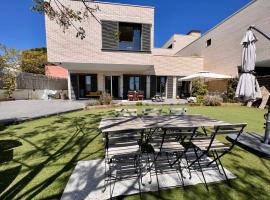 Casa Elena Maresme, hotel en Mataró