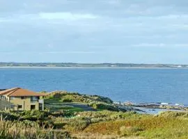 Augusta Beachfront - Watch the whales go by