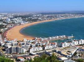 Détente et soleil au sud d'Agadir, íbúð í Agadir