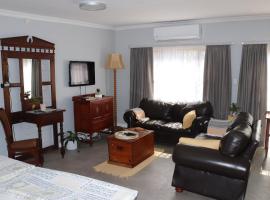 Giraffe's Rest, Self Catering Studio Apartment, holiday rental in White River