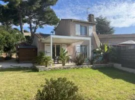 Le Verger, villa lumineuse et agréable avec son espace extérieur clos au cœur de notre vignoble