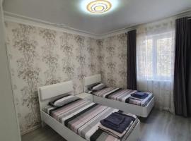 Амид 3, hotel with parking in Khujand