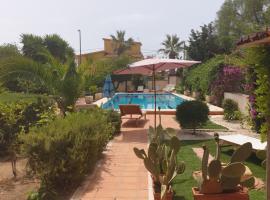 Casa Nostra Villa Cellini，莫賽村的附設泳池的飯店