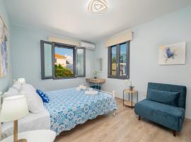 Frank's Place - Private Parking, hotel in Argostoli