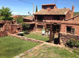 Exclusiva casa rural con jardín, country house in Madriguera