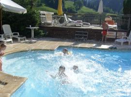 Chalet-Hôtel du Borderan, hotel a La Clusaz
