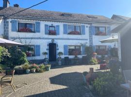 B&B De Eifelhoeve, Cama e café (B&B) em Herresbach