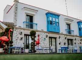 Trend Blue Boutique Hotel, hotel with parking in Çeşme