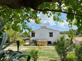 B&B Mas del Pi, hotel a Vall-de-roures