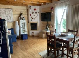 Mountain Living Apartment Asiago, hotel med parkering i Lusiana
