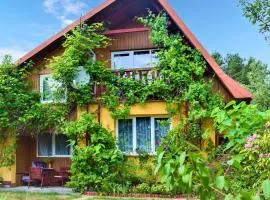 4 Bedroom Gorgeous Home In Rowy