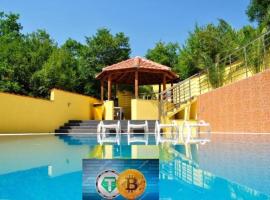Crypto House G, hotel v destinaci Herceg-Novi