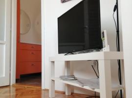 Apartman studio Oranž, hotel v mestu Kladovo