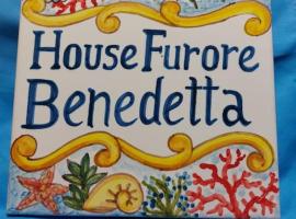 Furore house of Benedetta: Furore'de bir kiralık sahil evi