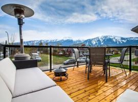 The best 2 bedrooms suite in Revelstoke!, hotel v mestu Revelstoke