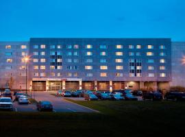 Residence Inn by Marriott Montreal Airport: Dorval, Montreal-Pierre Elliott Trudeau Uluslararası Havaalanı - YUL yakınında bir otel