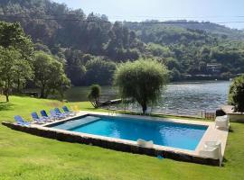 Casa de Rebolfe (Cinfães - Douro), casa o chalet en Cinfães