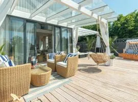 Summer House-Nowoczesne domki z jacuzzi i ładowarką do samochodu