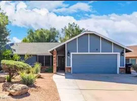 1 mile from Downtown Gilbert! Big Backyard. 3BDRM.